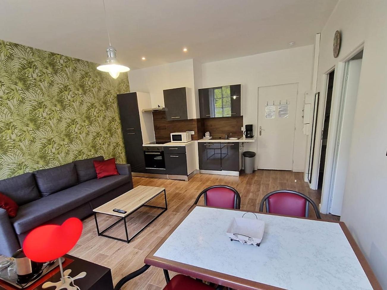 Royal Luchon Aparthotel Bagnères-de-Luchon Eksteriør bilde