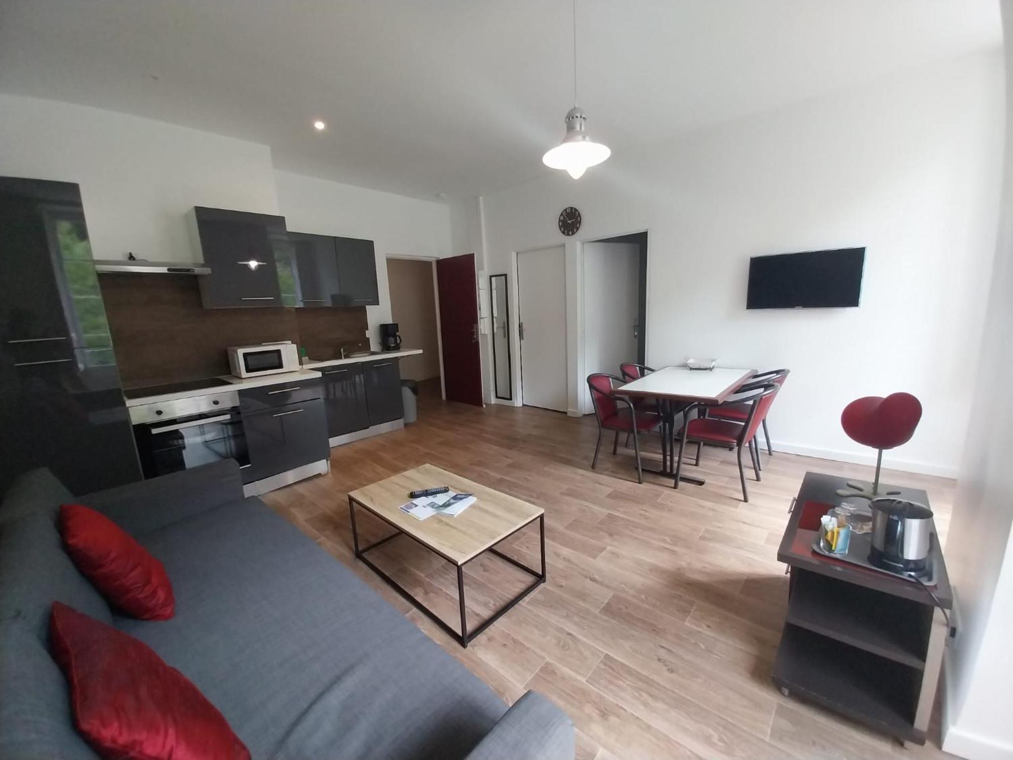 Royal Luchon Aparthotel Bagnères-de-Luchon Eksteriør bilde